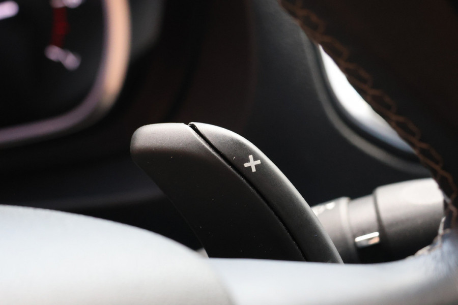 Opel Vivaro 2.0 CDTI L2H1 Innovation | ACC | Camera | Head-up | Navigatie | F1 Flippers | Carplay | Lederen bekleding | Stoelverwarming | Trekhaak | Dealer onderhouden |Nieuwe APK