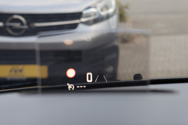 Opel Vivaro 2.0 CDTI L2H1 Innovation | ACC | Camera | Head-up | Navigatie | F1 Flippers | Carplay | Lederen bekleding | Stoelverwarming | Trekhaak | Dealer onderhouden |Nieuwe APK