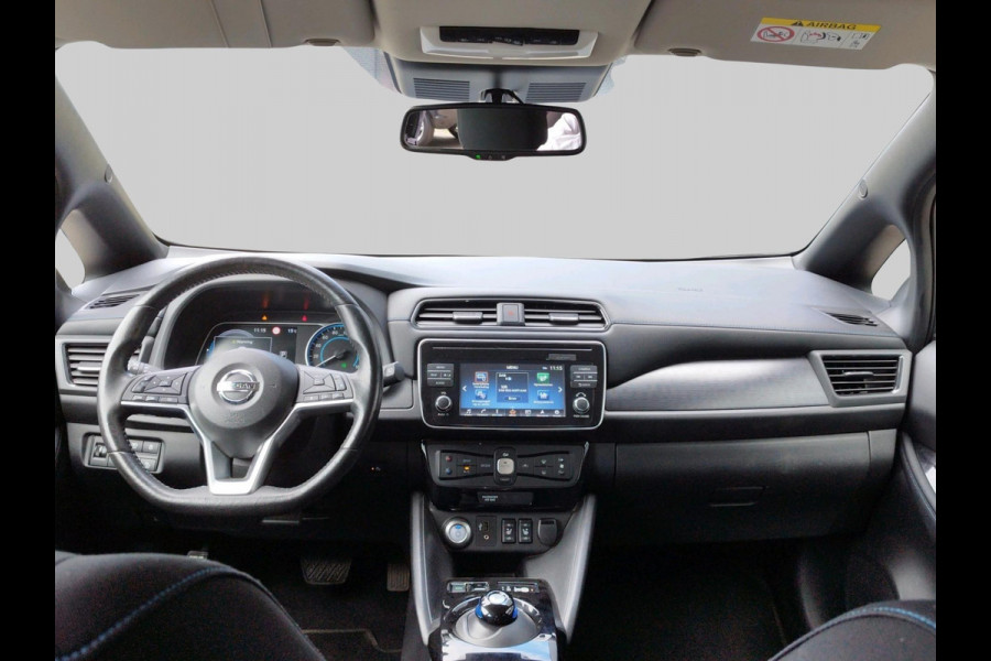 Nissan Leaf N-Connecta 40 kWh | Navigatie | 360 Camera | Stoelverwarming |