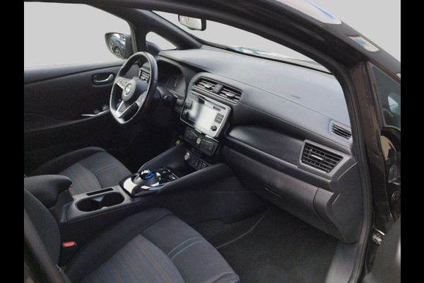 Nissan Leaf N-Connecta 40 kWh | Navigatie | 360 Camera | Stoelverwarming |