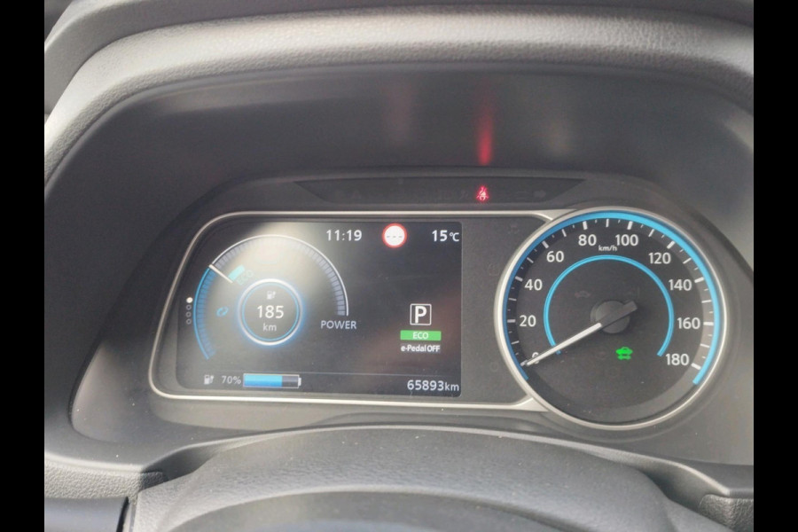 Nissan Leaf N-Connecta 40 kWh | Navigatie | 360 Camera | Stoelverwarming |