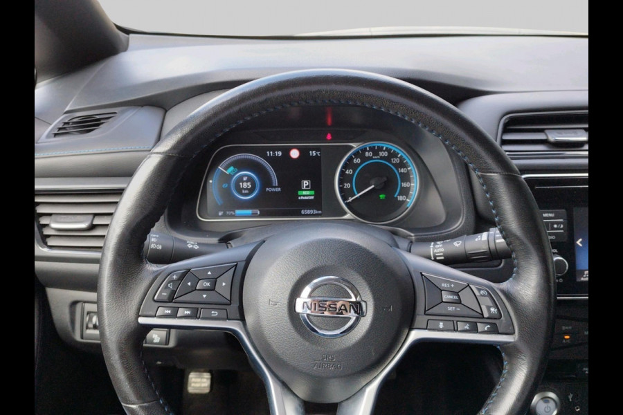 Nissan Leaf N-Connecta 40 kWh | Navigatie | 360 Camera | Stoelverwarming |