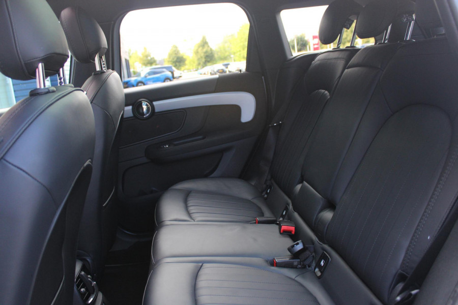 MINI Countryman 2.0 Cooper S E ALL4 UNTAMED | PANORAMISCH SCHUIF/KANTEL DAK | HARMAN KARDON PREMIUM AUDIO SYSTEM | FULL LEDEREN BEKLEDING | ELEKTRISCH BEDIENBARE VOORSTOELEN MET GEHEUGEN OP DE BESTUURDERSSTOEL | DRAADLOZE APPLE CARPLAY/ANDROID AUTO | DRAADLOZE TELEFOONLADER | NAVIGATIE | ACHTERUITRIJ CAMERA | FULL LED KOPLAMPEN | STOEL/VOORRUIT VERWARMING | 18" LICHTMETALEN VELGEN | HEAD UP DISPLAY | ADAPTIVE CRUISE CONTROL | UNION JACK ACHTERLICHTEN | KEYLESS ENTRY/START |