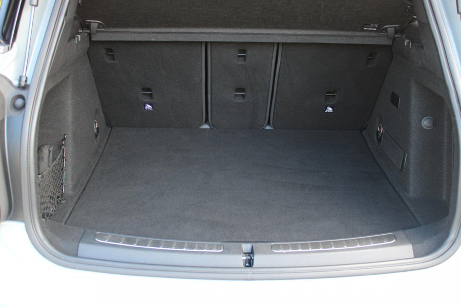 MINI Countryman 2.0 Cooper S E ALL4 UNTAMED | PANORAMISCH SCHUIF/KANTEL DAK | HARMAN KARDON PREMIUM AUDIO SYSTEM | FULL LEDEREN BEKLEDING | ELEKTRISCH BEDIENBARE VOORSTOELEN MET GEHEUGEN OP DE BESTUURDERSSTOEL | DRAADLOZE APPLE CARPLAY/ANDROID AUTO | DRAADLOZE TELEFOONLADER | NAVIGATIE | ACHTERUITRIJ CAMERA | FULL LED KOPLAMPEN | STOEL/VOORRUIT VERWARMING | 18" LICHTMETALEN VELGEN | HEAD UP DISPLAY | ADAPTIVE CRUISE CONTROL | UNION JACK ACHTERLICHTEN | KEYLESS ENTRY/START |