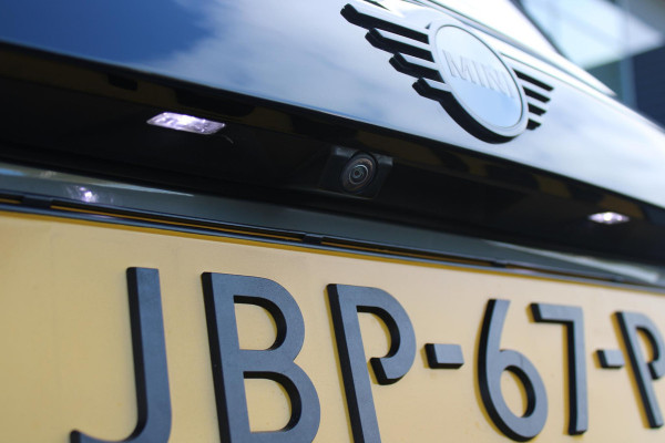 MINI Countryman 2.0 Cooper S E ALL4 UNTAMED | PANORAMISCH SCHUIF/KANTEL DAK | HARMAN KARDON PREMIUM AUDIO SYSTEM | FULL LEDEREN BEKLEDING | ELEKTRISCH BEDIENBARE VOORSTOELEN MET GEHEUGEN OP DE BESTUURDERSSTOEL | DRAADLOZE APPLE CARPLAY/ANDROID AUTO | DRAADLOZE TELEFOONLADER | NAVIGATIE | ACHTERUITRIJ CAMERA | FULL LED KOPLAMPEN | STOEL/VOORRUIT VERWARMING | 18" LICHTMETALEN VELGEN | HEAD UP DISPLAY | ADAPTIVE CRUISE CONTROL | UNION JACK ACHTERLICHTEN | KEYLESS ENTRY/START |