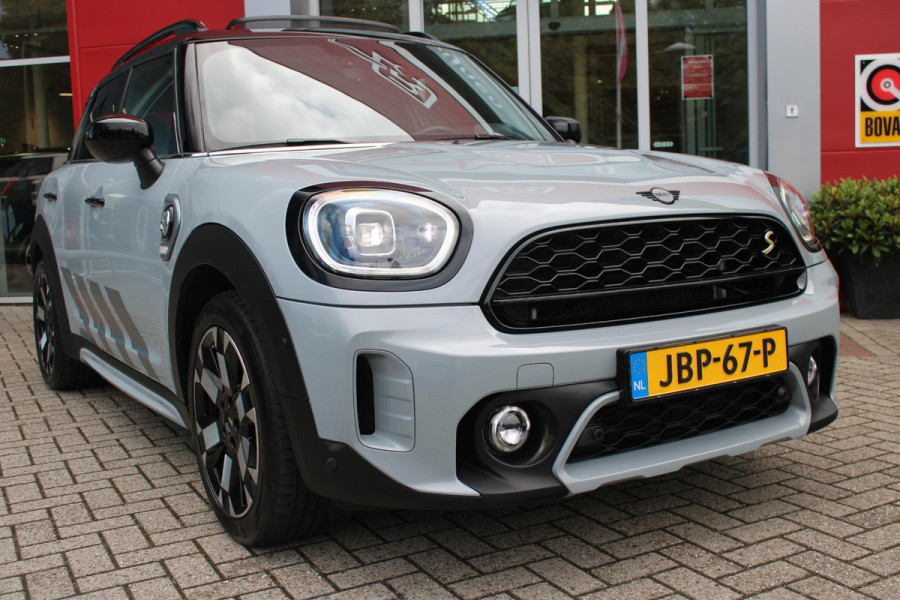 MINI Countryman 2.0 Cooper S E ALL4 UNTAMED | PANORAMISCH SCHUIF/KANTEL DAK | HARMAN KARDON PREMIUM AUDIO SYSTEM | FULL LEDEREN BEKLEDING | ELEKTRISCH BEDIENBARE VOORSTOELEN MET GEHEUGEN OP DE BESTUURDERSSTOEL | DRAADLOZE APPLE CARPLAY/ANDROID AUTO | DRAADLOZE TELEFOONLADER | NAVIGATIE | ACHTERUITRIJ CAMERA | FULL LED KOPLAMPEN | STOEL/VOORRUIT VERWARMING | 18" LICHTMETALEN VELGEN | HEAD UP DISPLAY | ADAPTIVE CRUISE CONTROL | UNION JACK ACHTERLICHTEN | KEYLESS ENTRY/START |