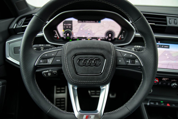 Audi Q3 45 TFSI e S Line Edition 245pk S-Tronic! 1e Eig|DLR|Panoramadak|Virtual Cockpit|LED Matrix|Leder|ACC|Camera|Black|Trekhaak