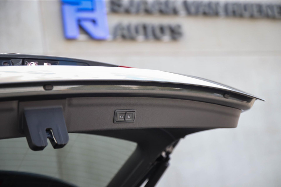 Audi Q3 45 TFSI e S Line Edition 245pk S-Tronic! 1e Eig|DLR|Panoramadak|Virtual Cockpit|LED Matrix|Leder|ACC|Camera|Black|Trekhaak