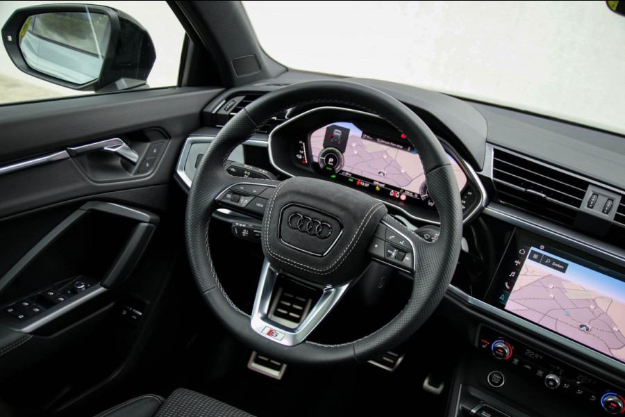 Audi Q3 45 TFSI e S Line Edition 245pk S-Tronic! 1e Eig|DLR|Panoramadak|Virtual Cockpit|LED Matrix|Leder|ACC|Camera|Black|Trekhaak
