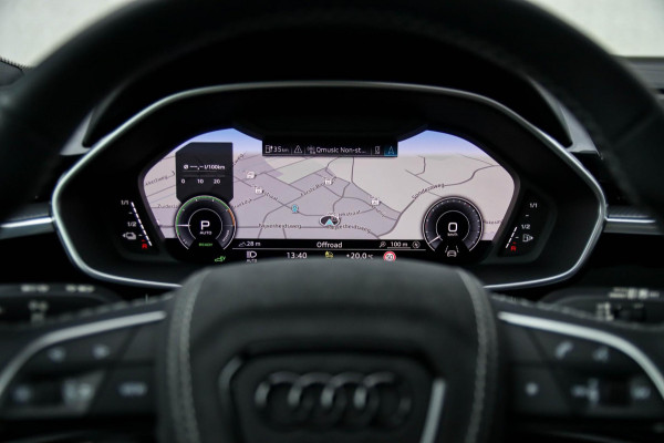 Audi Q3 45 TFSI e S Line Edition 245pk S-Tronic! 1e Eig|DLR|Panoramadak|Virtual Cockpit|LED Matrix|Leder|ACC|Camera|Black|Trekhaak
