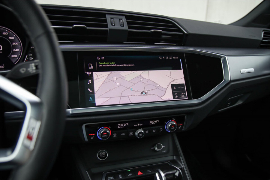 Audi Q3 45 TFSI e S Line Edition 245pk S-Tronic! 1e Eig|DLR|Panoramadak|Virtual Cockpit|LED Matrix|Leder|ACC|Camera|Black|Trekhaak