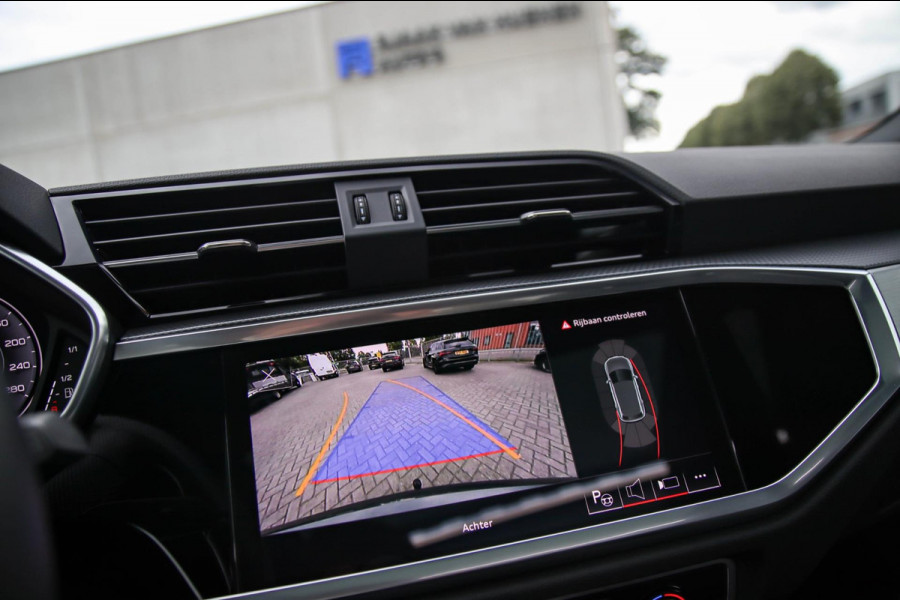 Audi Q3 45 TFSI e S Line Edition 245pk S-Tronic! 1e Eig|DLR|Panoramadak|Virtual Cockpit|LED Matrix|Leder|ACC|Camera|Black|Trekhaak