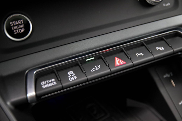 Audi Q3 45 TFSI e S Line Edition 245pk S-Tronic! 1e Eig|DLR|Panoramadak|Virtual Cockpit|LED Matrix|Leder|ACC|Camera|Black|Trekhaak