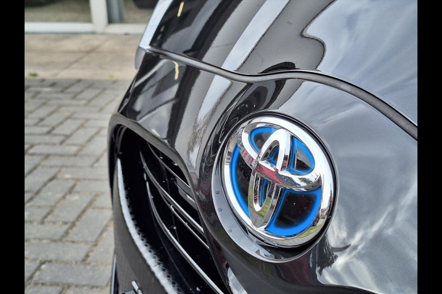 Toyota Yaris 1.5 Hybrid Dynamic | Apple CarPlay/Android Auto, Lichtmetalen velgen, LED, Parkeercamera, Climate control