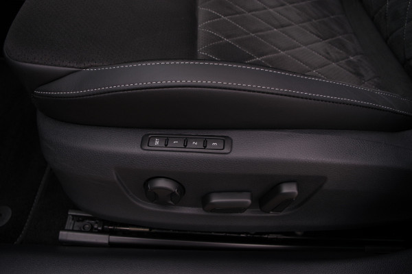 Škoda Superb Combi 1.4 TSI 218 PK iV Sportline Business PHEV, Panoramadak, Adap. Cruise Control, Camera