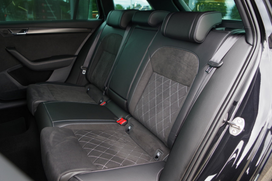 Škoda Superb Combi 1.4 TSI 218 PK iV Sportline Business PHEV, Panoramadak, Adap. Cruise Control, Camera