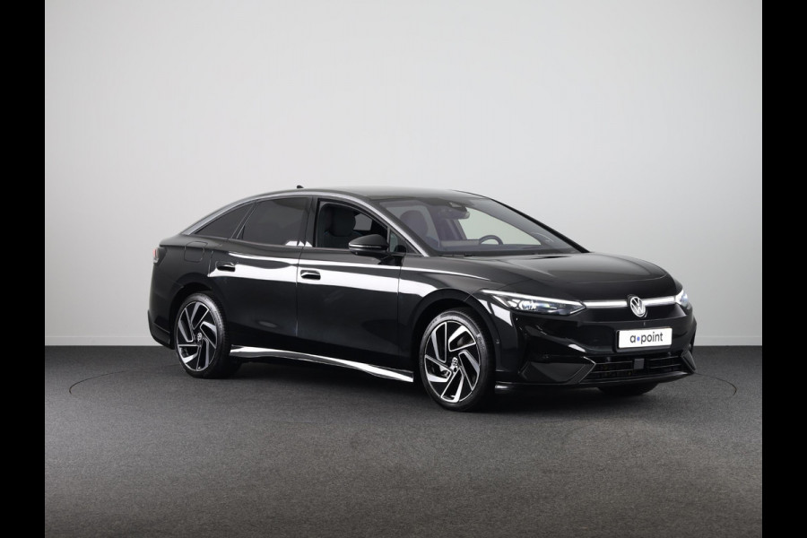 Volkswagen ID.7 Pro Business 77 kWh 286 PK | Warmtepomp | 20 Inch | Camera | Navigatie