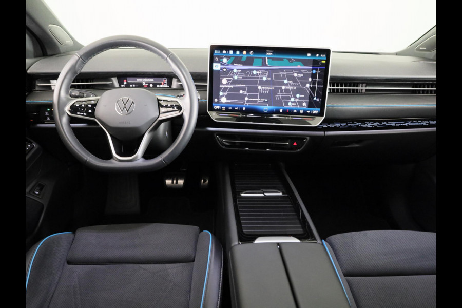 Volkswagen ID.7 Pro Business 77 kWh 286 PK | Warmtepomp | 20 Inch | Camera | Navigatie