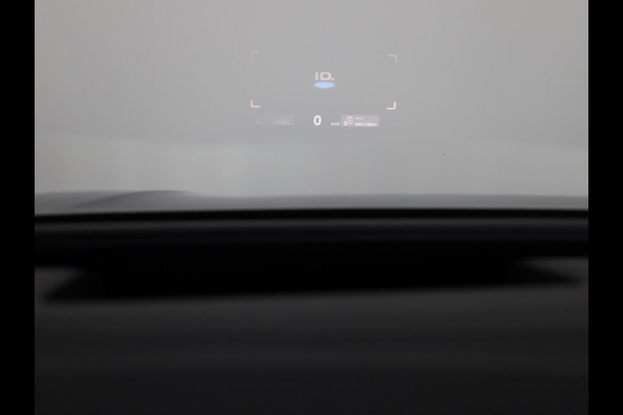 Volkswagen ID.7 Pro Business 77 kWh 286 PK | Warmtepomp | 20 Inch | Camera | Navigatie
