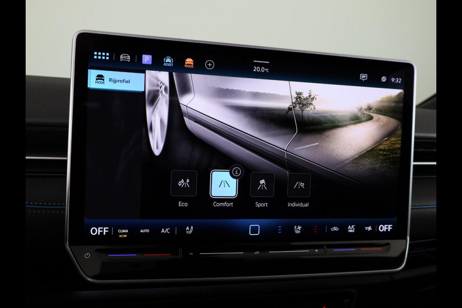 Volkswagen ID.7 Pro Business 77 kWh 286 PK | Warmtepomp | 20 Inch | Camera | Navigatie