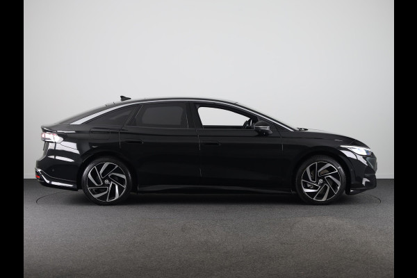 Volkswagen ID.7 Pro Business 77 kWh 286 PK | Warmtepomp | 20 Inch | Camera | Navigatie