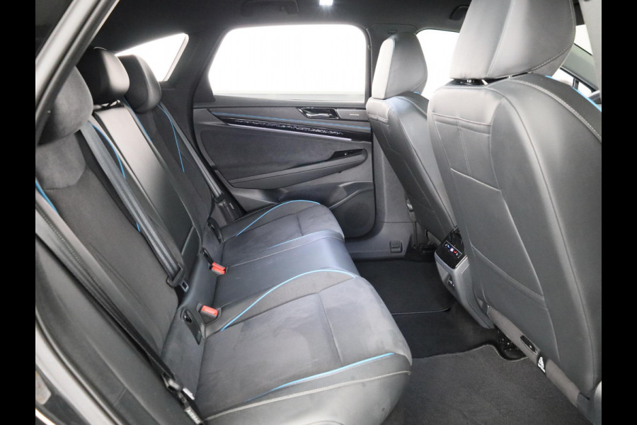 Volkswagen ID.7 Pro Business 77 kWh 286 PK | Warmtepomp | 20 Inch | Camera | Navigatie