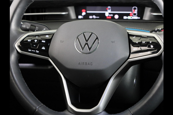 Volkswagen ID.7 Pro Business 77 kWh 286 PK | Warmtepomp | 20 Inch | Camera | Navigatie