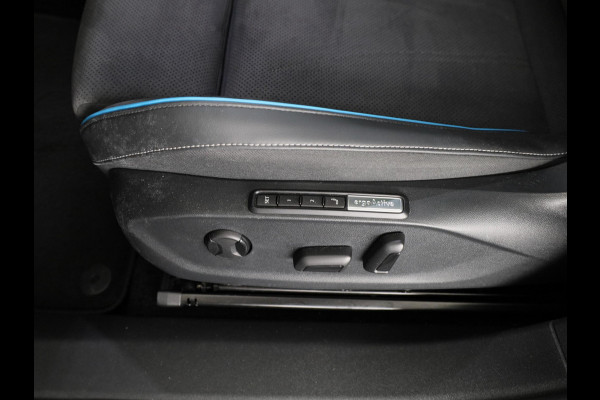 Volkswagen ID.7 Pro Business 77 kWh 286 PK | Warmtepomp | 20 Inch | Camera | Navigatie