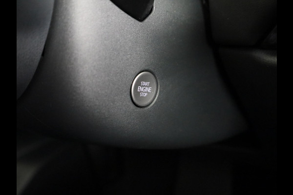Volkswagen ID.7 Pro Business 77 kWh 286 PK | Warmtepomp | 20 Inch | Camera | Navigatie