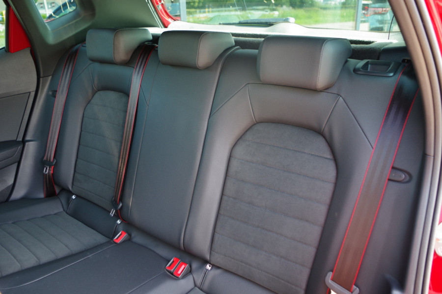Seat Arona 1.0 TSI 116 PK FR-Line, Adap. Cruise Control, Beats-Audio, Camera, LED