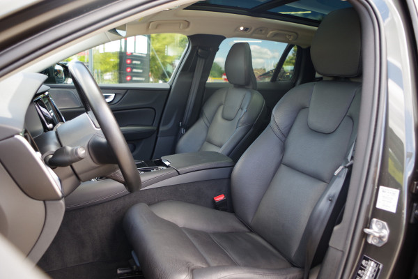 Volvo V60 2.0 T6 350 PK Recharge AWD R-Design, Panoramadak, Adap. Cruise Control, 360 Camera, Leder