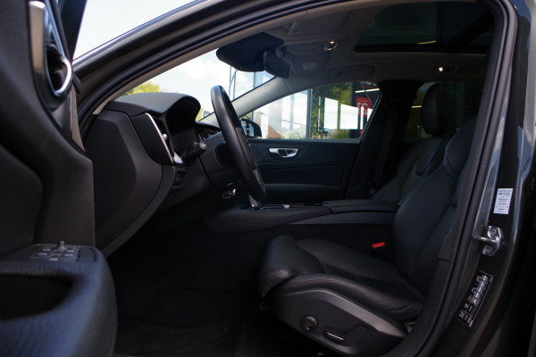 Volvo V60 2.0 T6 350 PK Recharge AWD R-Design, Panoramadak, Adap. Cruise Control, 360 Camera, Leder