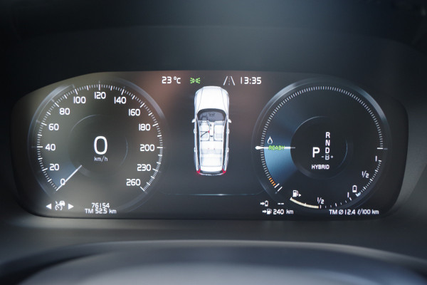 Volvo V60 2.0 T6 350 PK Recharge AWD R-Design, Panoramadak, Adap. Cruise Control, 360 Camera, Leder