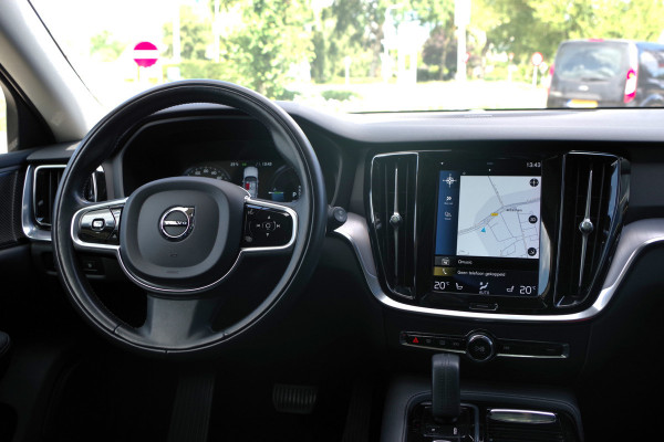 Volvo V60 2.0 T6 350 PK Recharge AWD R-Design, Panoramadak, Adap. Cruise Control, 360 Camera, Leder
