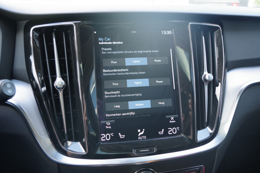 Volvo V60 2.0 T6 350 PK Recharge AWD R-Design, Panoramadak, Adap. Cruise Control, 360 Camera, Leder