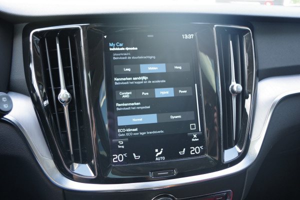 Volvo V60 2.0 T6 350 PK Recharge AWD R-Design, Panoramadak, Adap. Cruise Control, 360 Camera, Leder