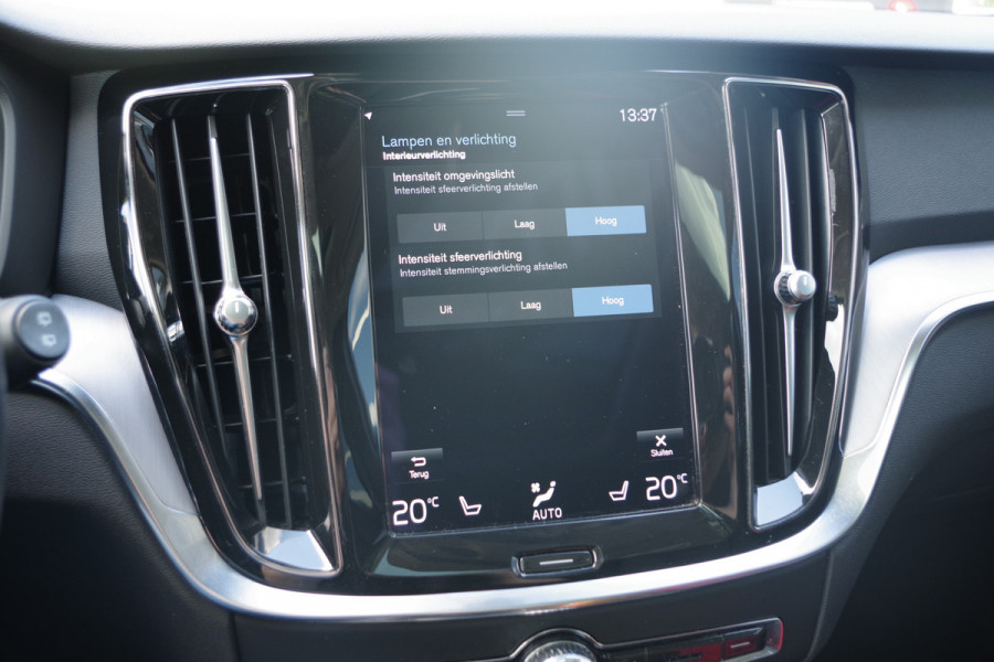 Volvo V60 2.0 T6 350 PK Recharge AWD R-Design, Panoramadak, Adap. Cruise Control, 360 Camera, Leder