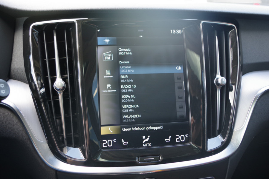 Volvo V60 2.0 T6 350 PK Recharge AWD R-Design, Panoramadak, Adap. Cruise Control, 360 Camera, Leder