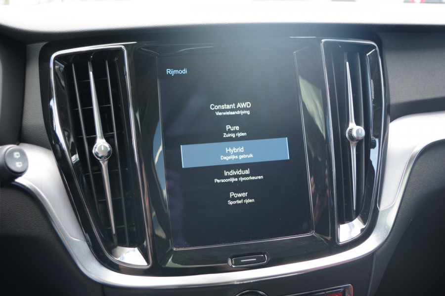 Volvo V60 2.0 T6 350 PK Recharge AWD R-Design, Panoramadak, Adap. Cruise Control, 360 Camera, Leder