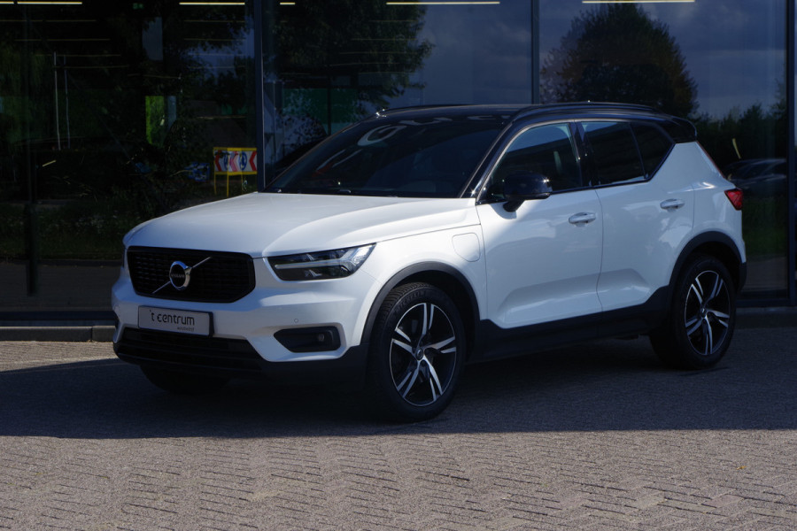 Volvo XC40 1.5 T5 262 PK Recharge R-Design PHEV, Trekhaak, Adap. Cruise Control, Winterpakket, LED