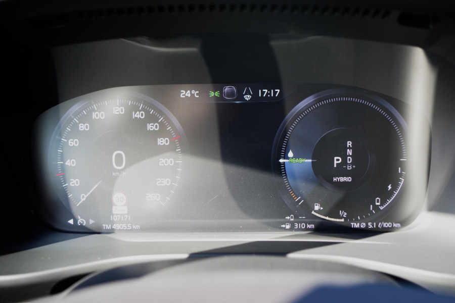 Volvo XC40 1.5 T5 262 PK Recharge R-Design PHEV, Trekhaak, Adap. Cruise Control, Winterpakket, LED