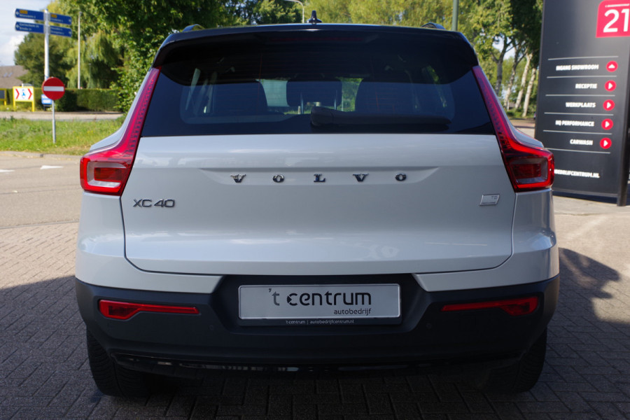 Volvo XC40 1.5 T5 262 PK Recharge R-Design PHEV, Trekhaak, Adap. Cruise Control, Winterpakket, LED