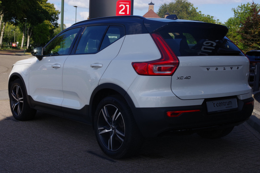 Volvo XC40 1.5 T5 262 PK Recharge R-Design PHEV, Trekhaak, Adap. Cruise Control, Winterpakket, LED