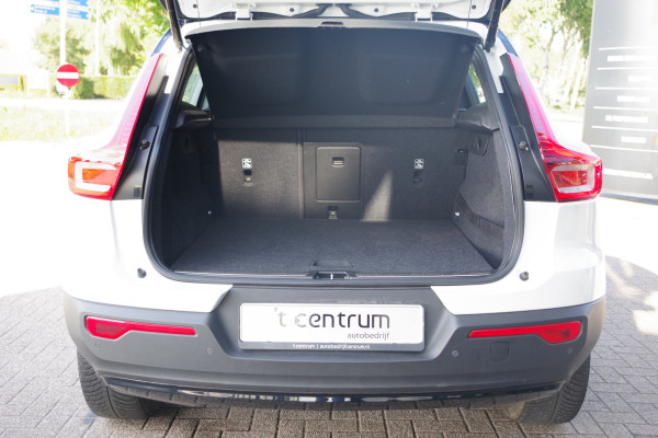 Volvo XC40 1.5 T5 262 PK Recharge R-Design PHEV, Trekhaak, Adap. Cruise Control, Winterpakket, LED