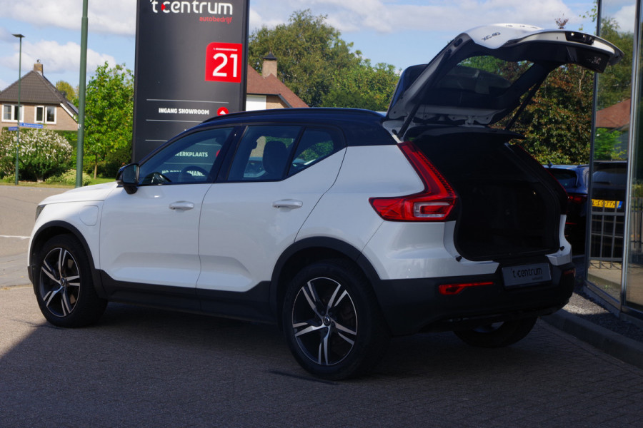 Volvo XC40 1.5 T5 262 PK Recharge R-Design PHEV, Trekhaak, Adap. Cruise Control, Winterpakket, LED