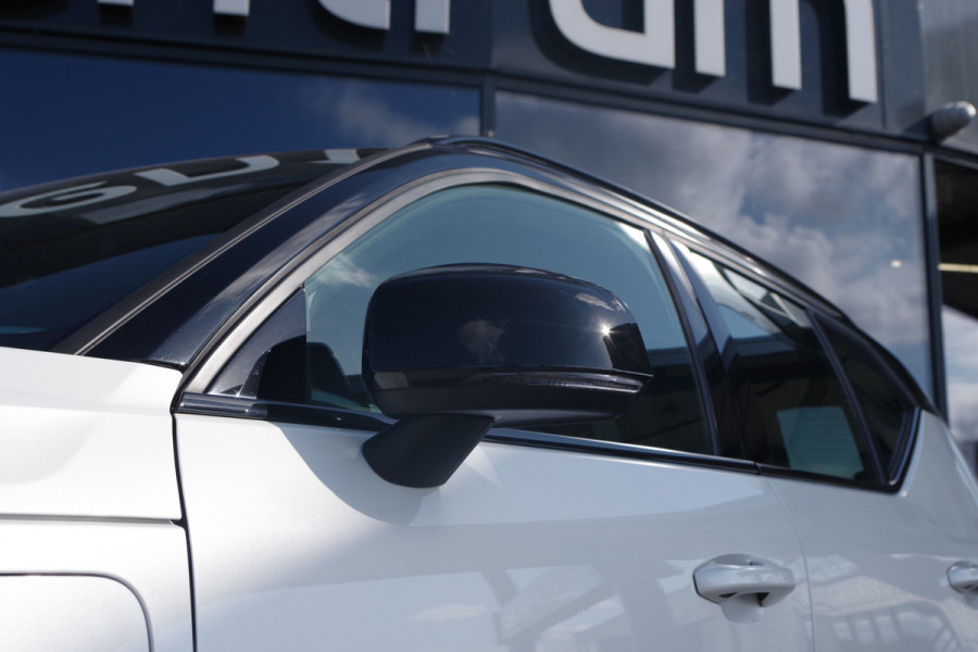 Volvo XC40 1.5 T5 262 PK Recharge R-Design PHEV, Trekhaak, Adap. Cruise Control, Winterpakket, LED