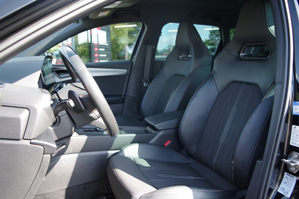 CUPRA Leon Sportstourer 1.4 e-Hybrid 245 PK VZ Copper Edition PHEV, Trekhaak, Adap. Cruise Control, Camera