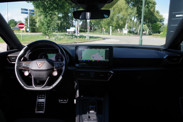 CUPRA Leon Sportstourer 1.4 e-Hybrid 245 PK VZ Copper Edition PHEV, Trekhaak, Adap. Cruise Control, Camera