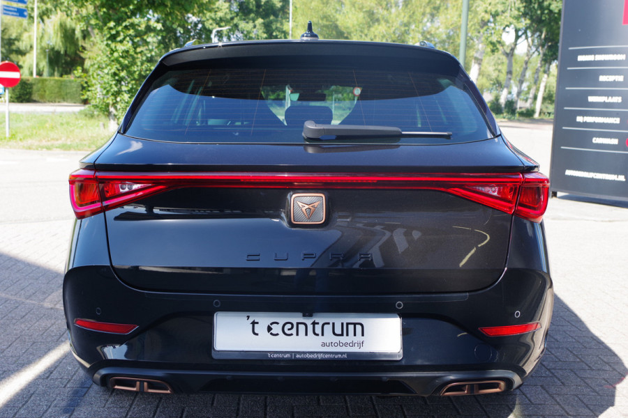 CUPRA Leon Sportstourer 1.4 e-Hybrid 245 PK VZ Copper Edition PHEV, Trekhaak, Adap. Cruise Control, Camera