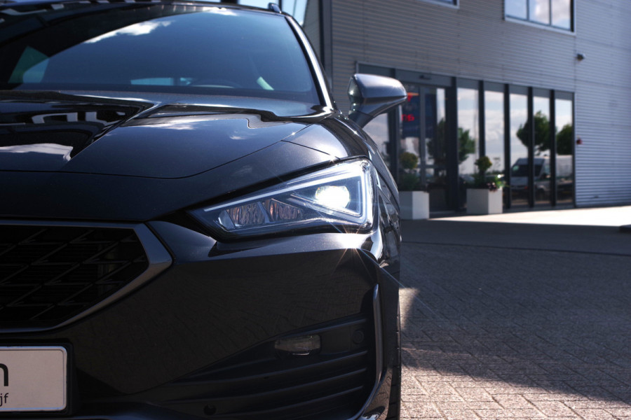 CUPRA Leon Sportstourer 1.4 e-Hybrid 245 PK VZ Copper Edition PHEV, Trekhaak, Adap. Cruise Control, Camera